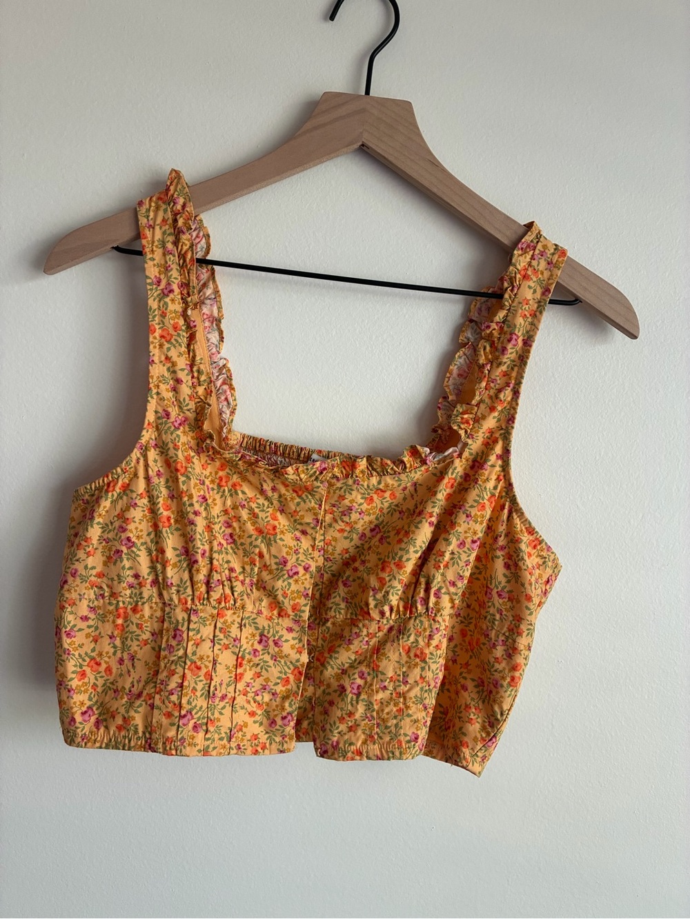 American Eagle Women’s Floral Cropped Tank